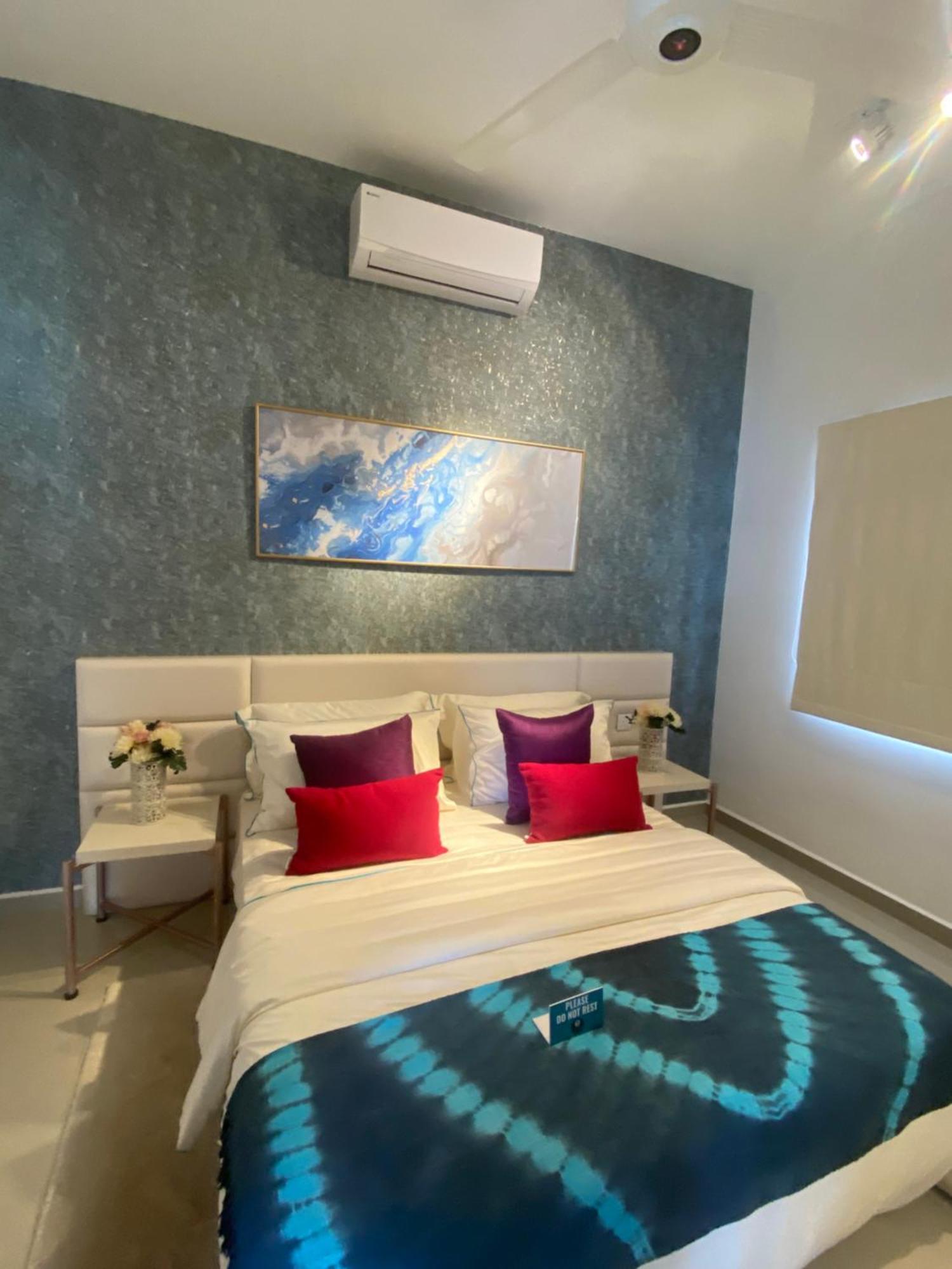 Santorini Blue Hotel เนกอมโบ ภายนอก รูปภาพ